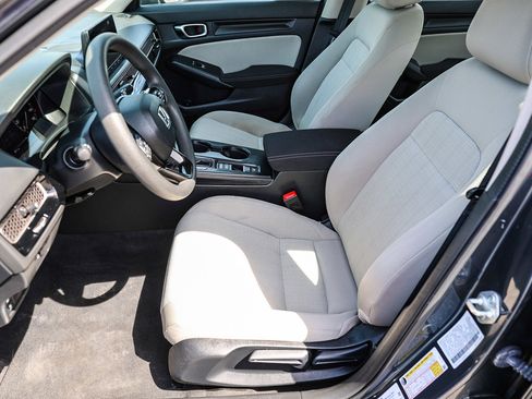 Used 2023 Honda Civic LX image 9