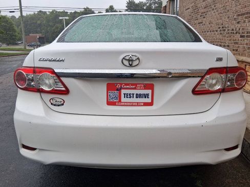 Used 2013 Toyota Corolla LE FWD image 4