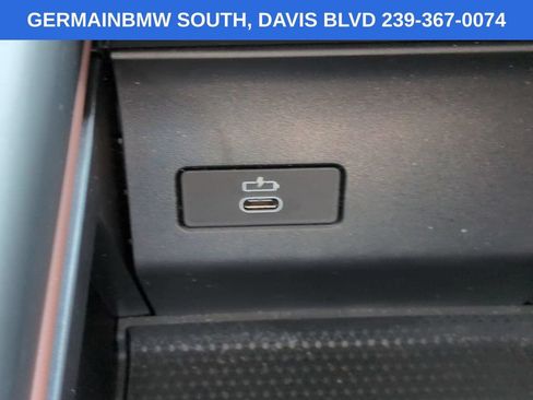 Used 2025 BMW X7 M60i AWD/4WD image 25