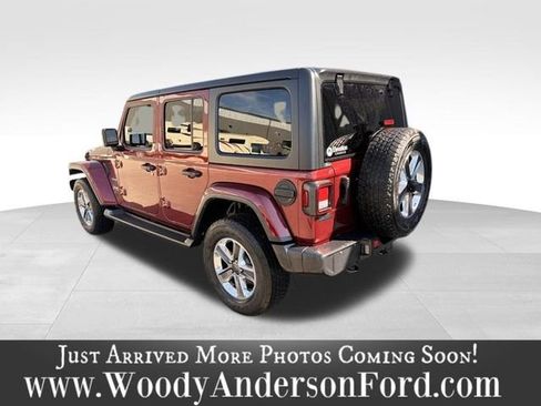 Used 2021 Jeep Wrangler Unlimited Sahara AWD/4WD image 4