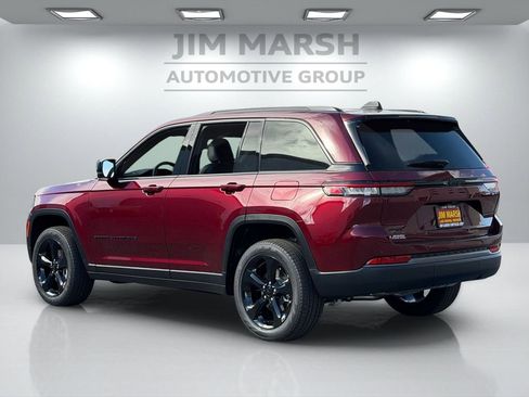 New 2026 Jeep Grand Cherokee Limited AWD/4WD image 4