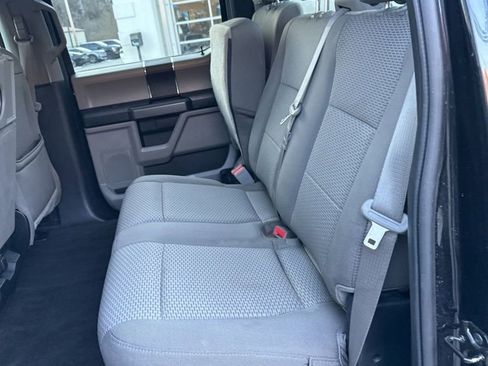 Used 2020 Ford F150 XLT image 11