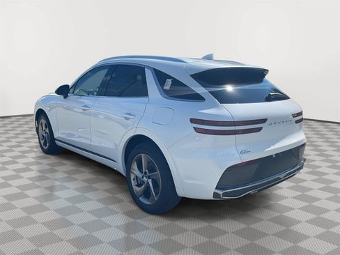Used 2027 Genesis GV70 2.5T AWD/4WD image 7