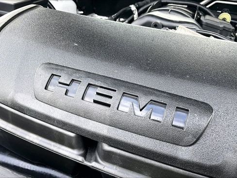 Used 2015 Dodge Durango R/T w/ Blacktop Package image 31