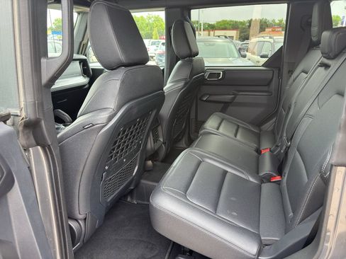Used 2025 Ford Bronco Badlands AWD/4WD image 10