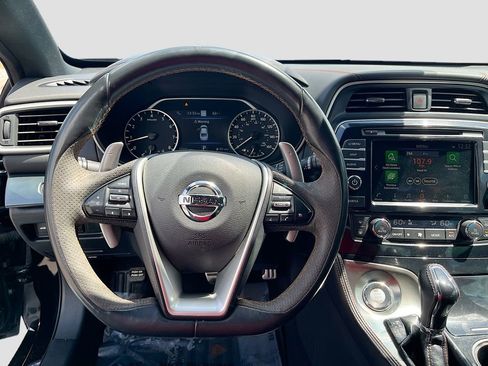 Used 2021 Nissan Maxima SR w/ Sport Mat Group FWD image 11