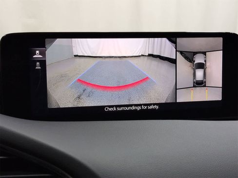 Certified 2025 MAZDA MAZDA3 Hatchback w/Premium Plus Pkg image 31