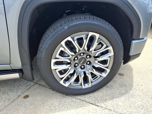 New 2026 GMC Sierra 1500 Denali Ultimate AWD/4WD image 9