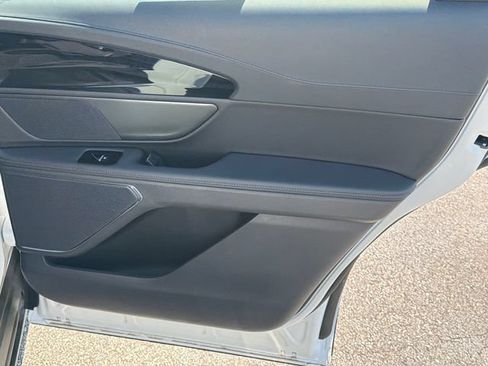 New 2026 Lincoln Nautilus Premier w/ Jet Appearance Package AWD/4WD image 17