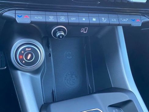 New 2024 Alfa Romeo Tonale Ti AWD/4WD image 30