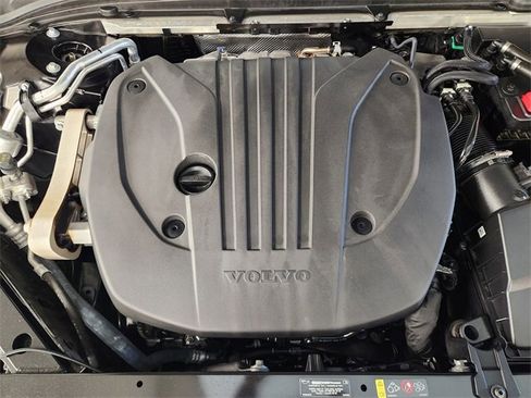 Used 2024 Volvo S60 B5 Core image 33