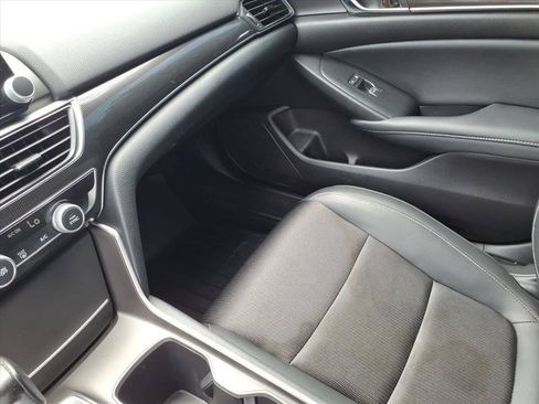 Used 2022 Honda Accord Sport image 31