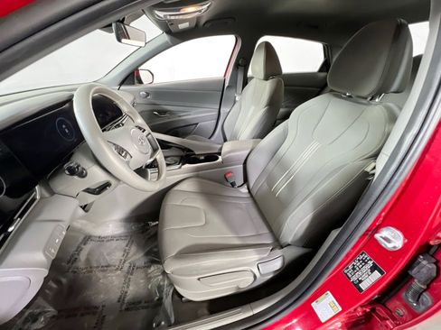 Used 2023 Hyundai Elantra SEL w/ Convenience Package image 21