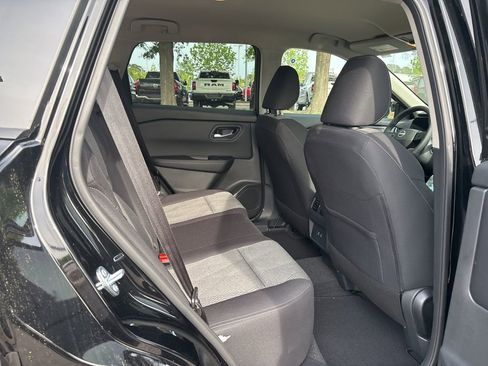 New 2026 Nissan Rogue SV w/ Cold Weather Package FWD image 17