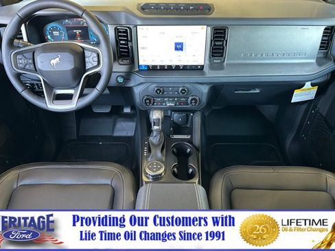 New 2026 Ford Bronco Badlands w/ Sasquatch Package AWD/4WD image 13