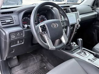 Used 2024 Toyota 4Runner SR5 Premium w/ Moonroof Package AWD/4WD video 2