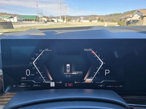 Used 2026 BMW X7 xDrive40i image 26