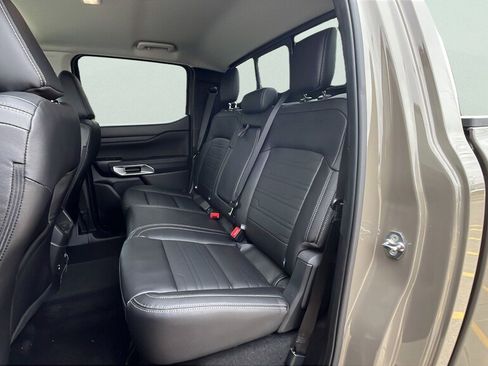 New 2025 Ford Ranger Lariat w/ FX4 Off-Road Package image 17