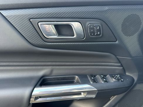 Used 2024 Ford Mustang GT Premium image 13