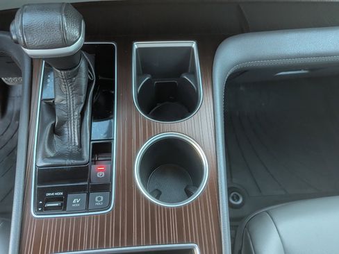 Used 2021 Toyota Sienna XLE image 24