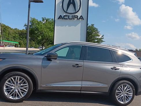Used 2024 Acura MDX SH-AWD w/ Advance Package image 2