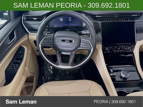 New 2025 Jeep Grand Cherokee L Limited w/ Luxury Tech Group II image 23