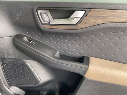 Used 2020 Ford Escape Titanium w/ Titanium Premium Package 2.0 image 47