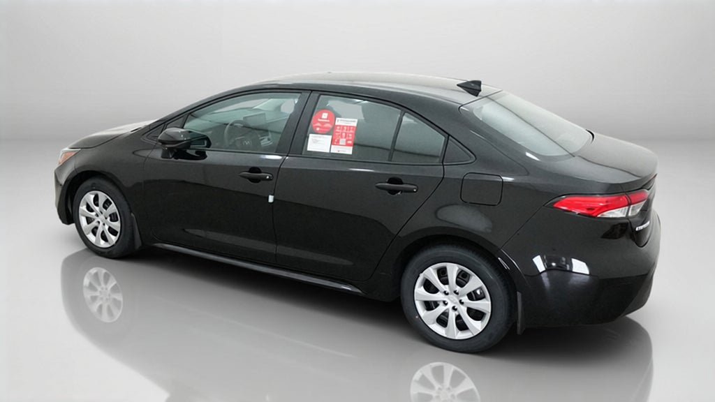 New 2027 Toyota Corolla LE FWD image 4