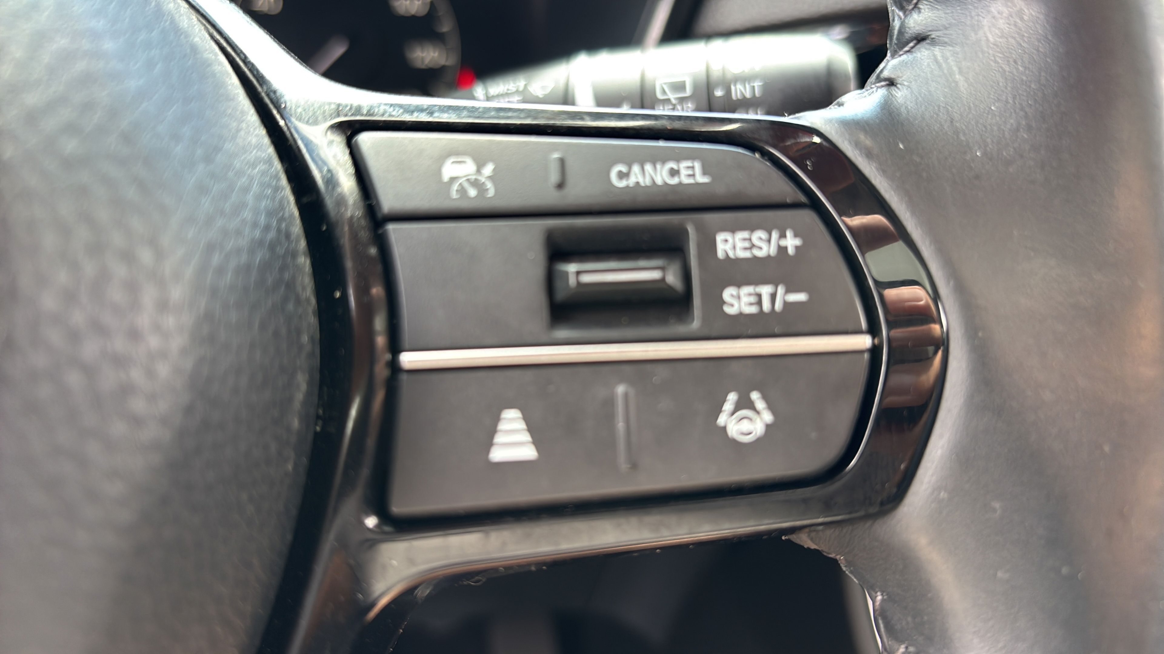 Used 2024 Honda CR-V EX-L image 28