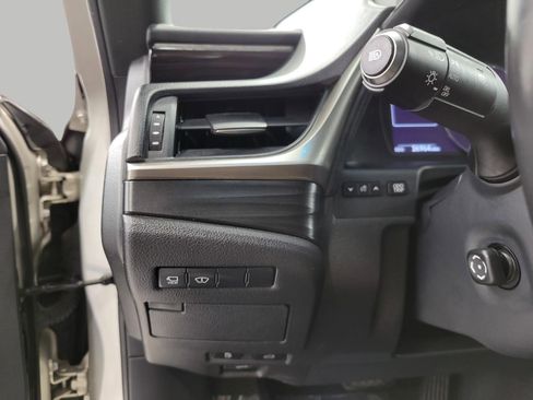 Used 2019 Lexus ES 350 image 10