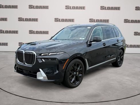 Used 2024 BMW X7 xDrive40i w/ Premium Package AWD/4WD image 1
