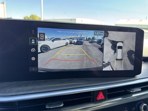 Used 2025 Kia Sorento SX image 17