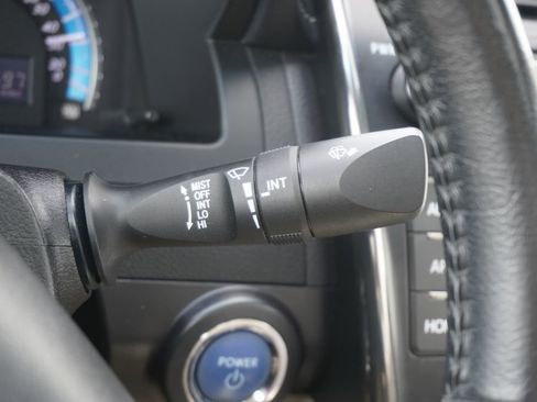 Used 2014 Toyota Camry XLE w/ Leather Package image 20