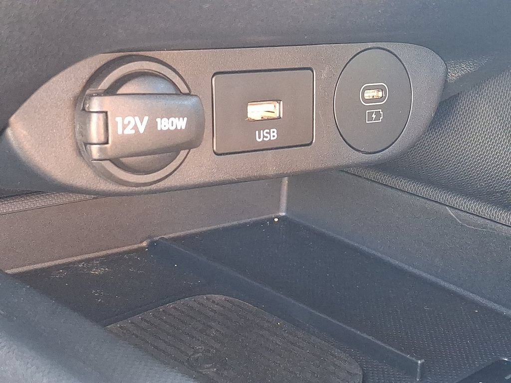 Used 2025 Hyundai Elantra SEL w/ Cargo Package FWD image 26