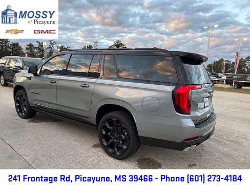 Used 2026 GMC Yukon XL Denali w/ Denali Reserve Package image 4