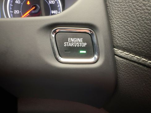 Certified 2023 GMC Acadia SLE w/ Driver Convenience Package image 24