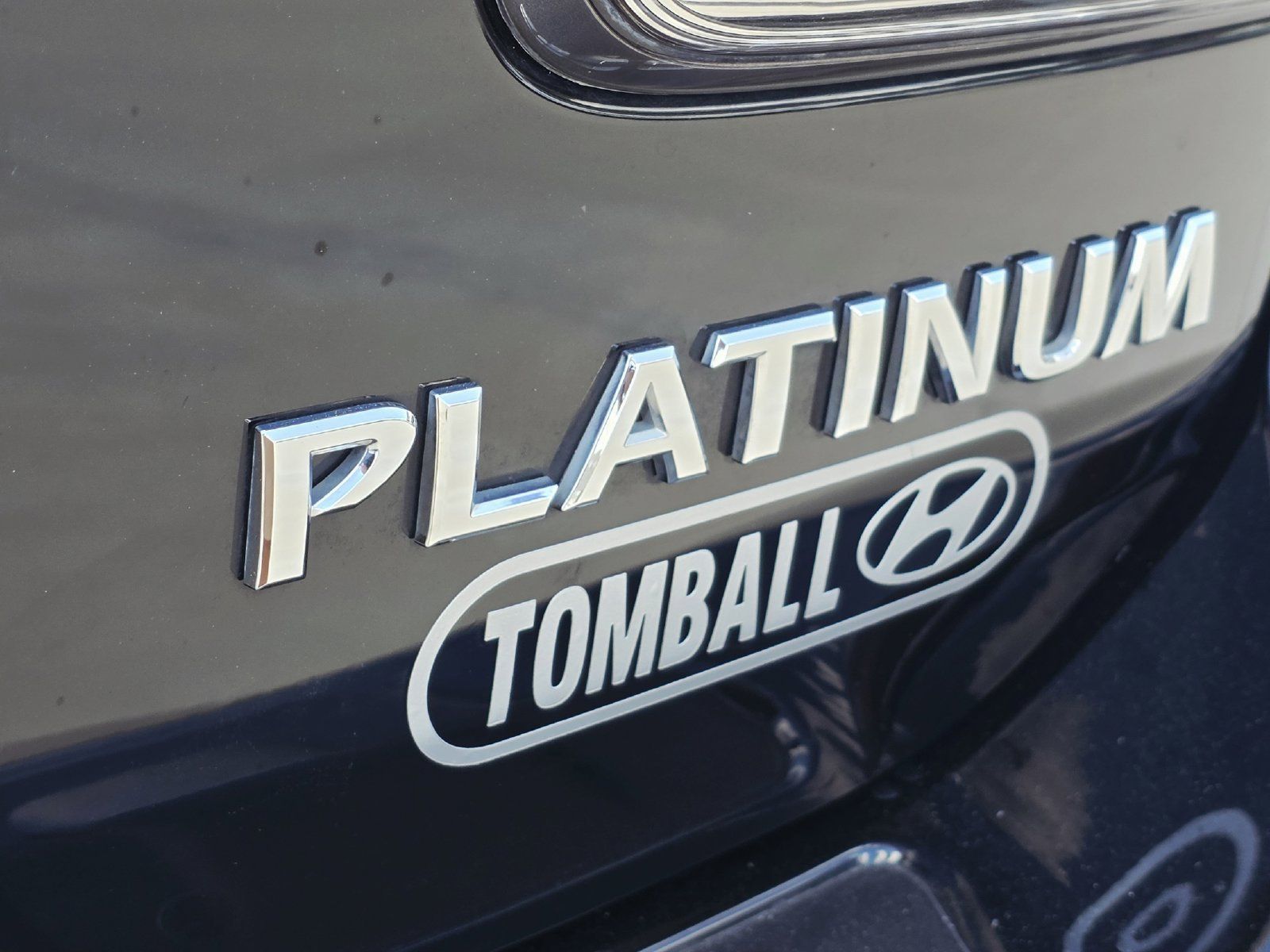 Used 2017 Nissan Armada Platinum RWD image 10