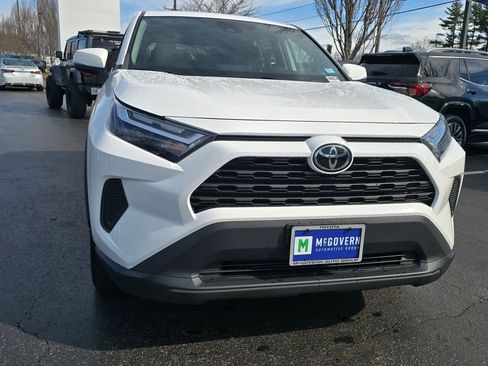 Used 2023 Toyota RAV4 LE image 10