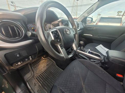 Used 2021 Toyota Tacoma SR5 w/ Trail Edition RWD image 13