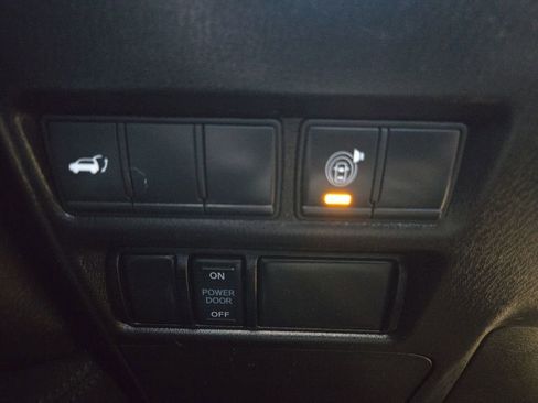 Used 2021 Nissan Armada SL w/ Captain's Chairs Package AWD/4WD image 32