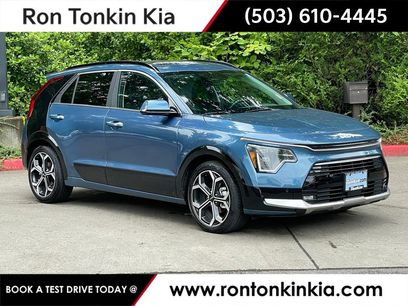 Used 2024 Kia Niro SX Touring