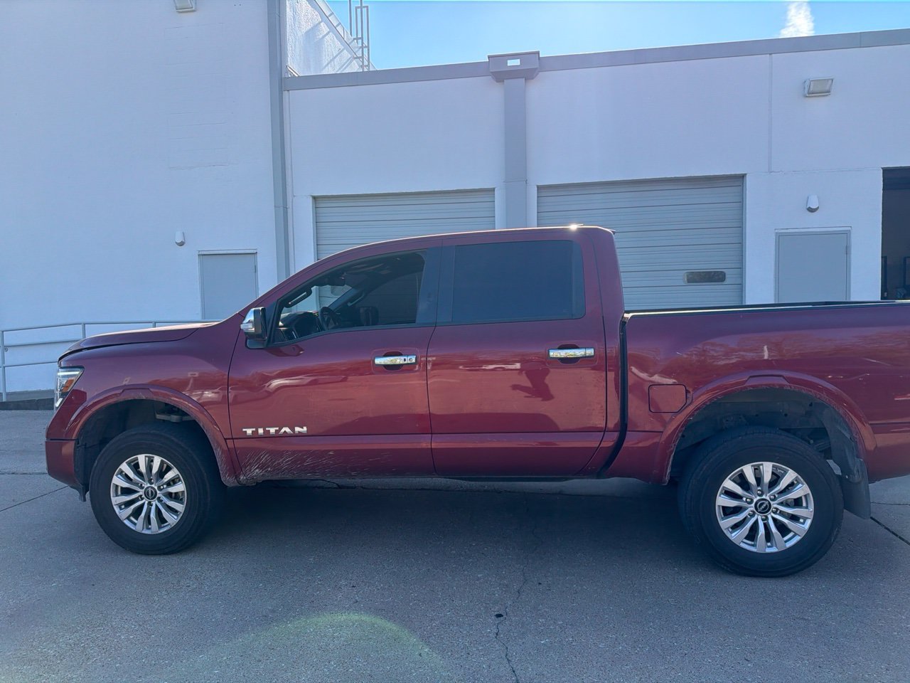 Used 2023 Nissan Titan Platinum Reserve w/ Moonroof Package AWD/4WD image 7