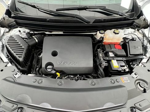 Used 2024 Buick Enclave Premium image 73