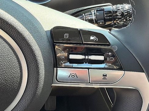 New 2026 Hyundai Elantra Limited FWD image 15