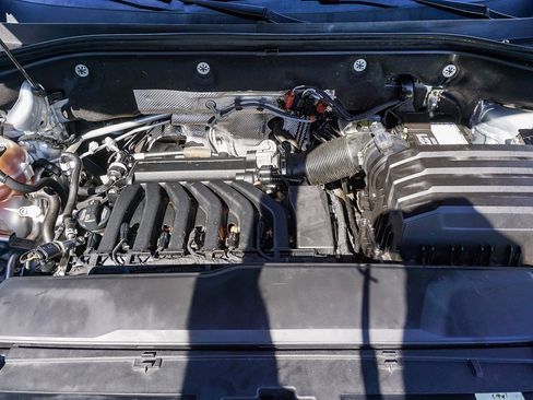 Used 2018 Volkswagen Atlas SE image 26