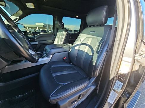 Used 2022 Ford F350 Platinum w/ FX4 Off-Road Package image 16