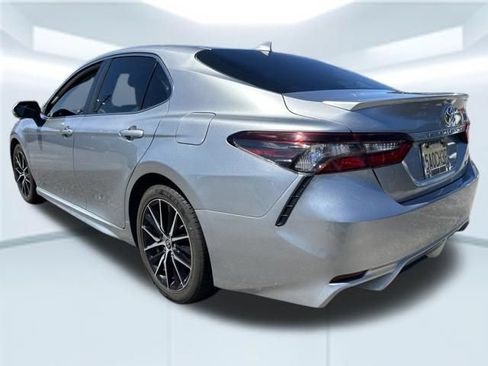 Used 2023 Toyota Camry SE w/ Convenience Package FWD image 9
