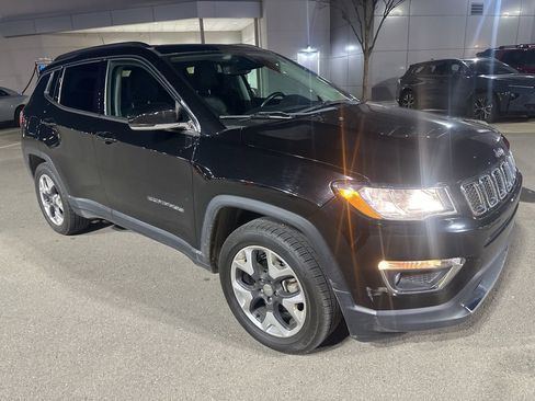 Used 2019 Jeep Compass Limited w/ Safety & Security Group image 3