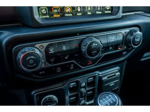Used 2022 Jeep Wrangler Unlimited Sport AWD/4WD image 24
