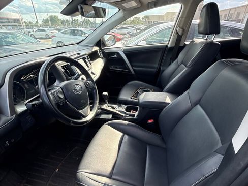 Used 2018 Toyota RAV4 Limited FWD image 2